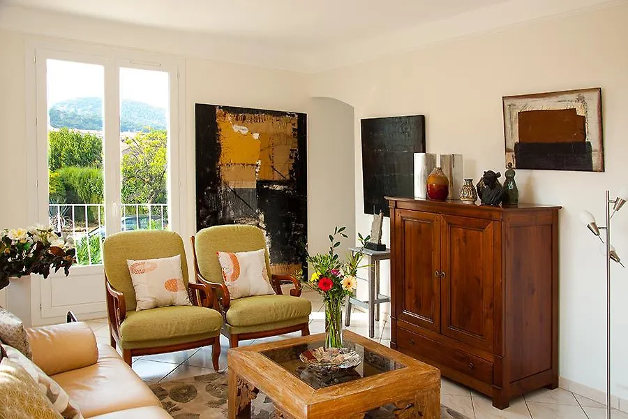 Appartement D Artiste Hyeres