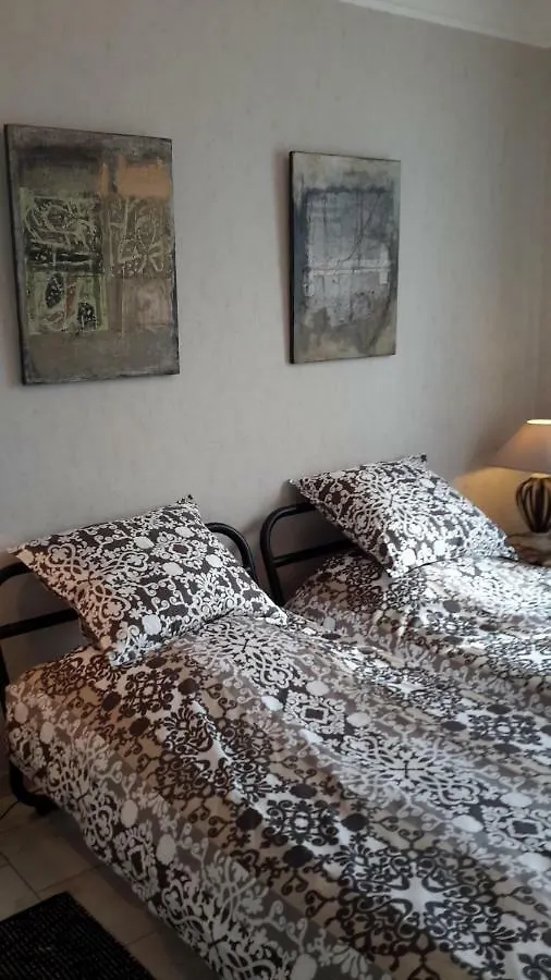 Apartment Appartement D Artiste Hyeres France